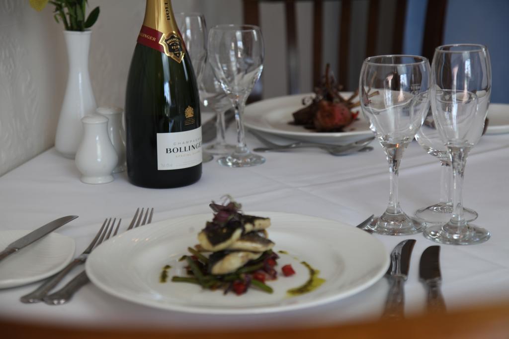 Singleton Lodge Country House Hotel Poulton-le-Fylde Экстерьер фото
