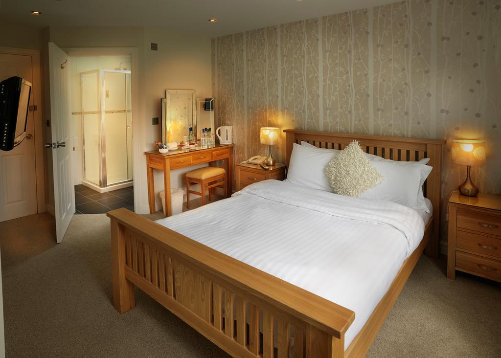 Singleton Lodge Country House Hotel Poulton-le-Fylde Номер фото